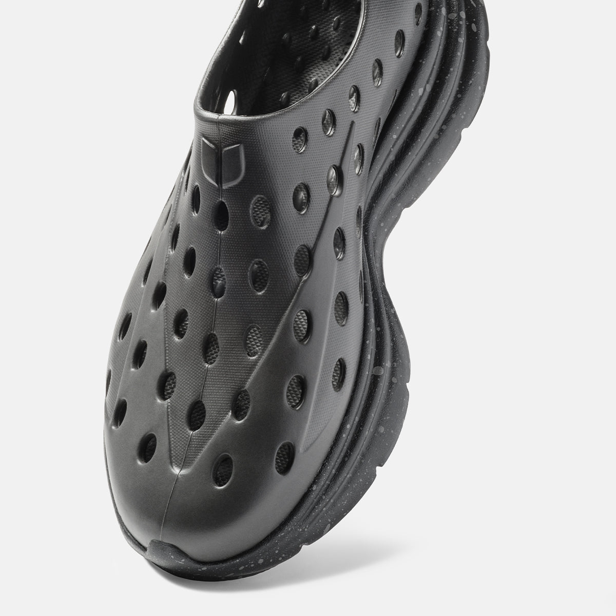 KANE Revive recovery shoe in charcoal / black speckle color, detail view