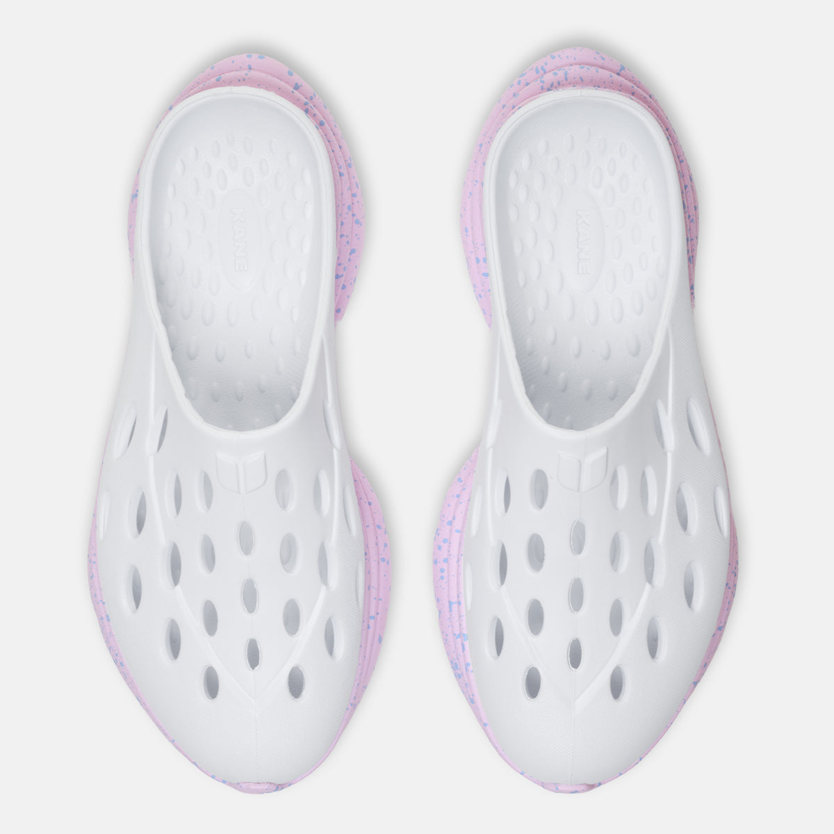 KANE Revive OB recovery shoe in white / bubblegum color, top view