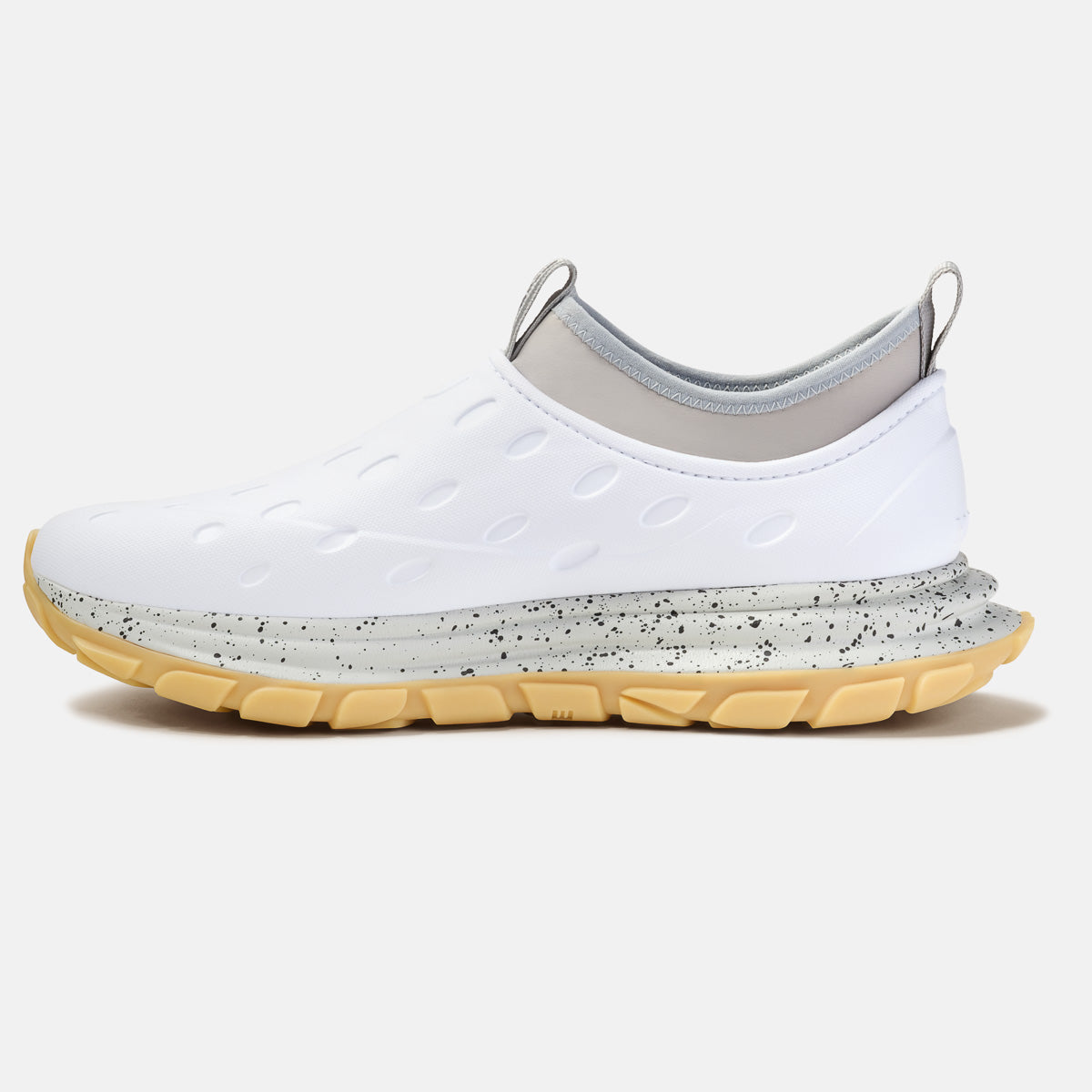 Revive AC - White / Gum