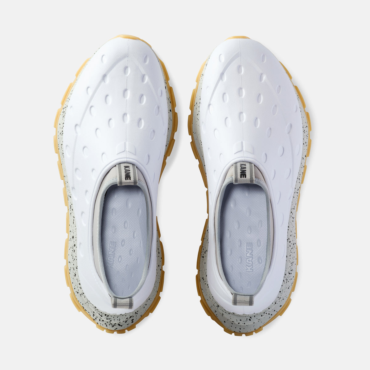 Revive AC - White / Gum