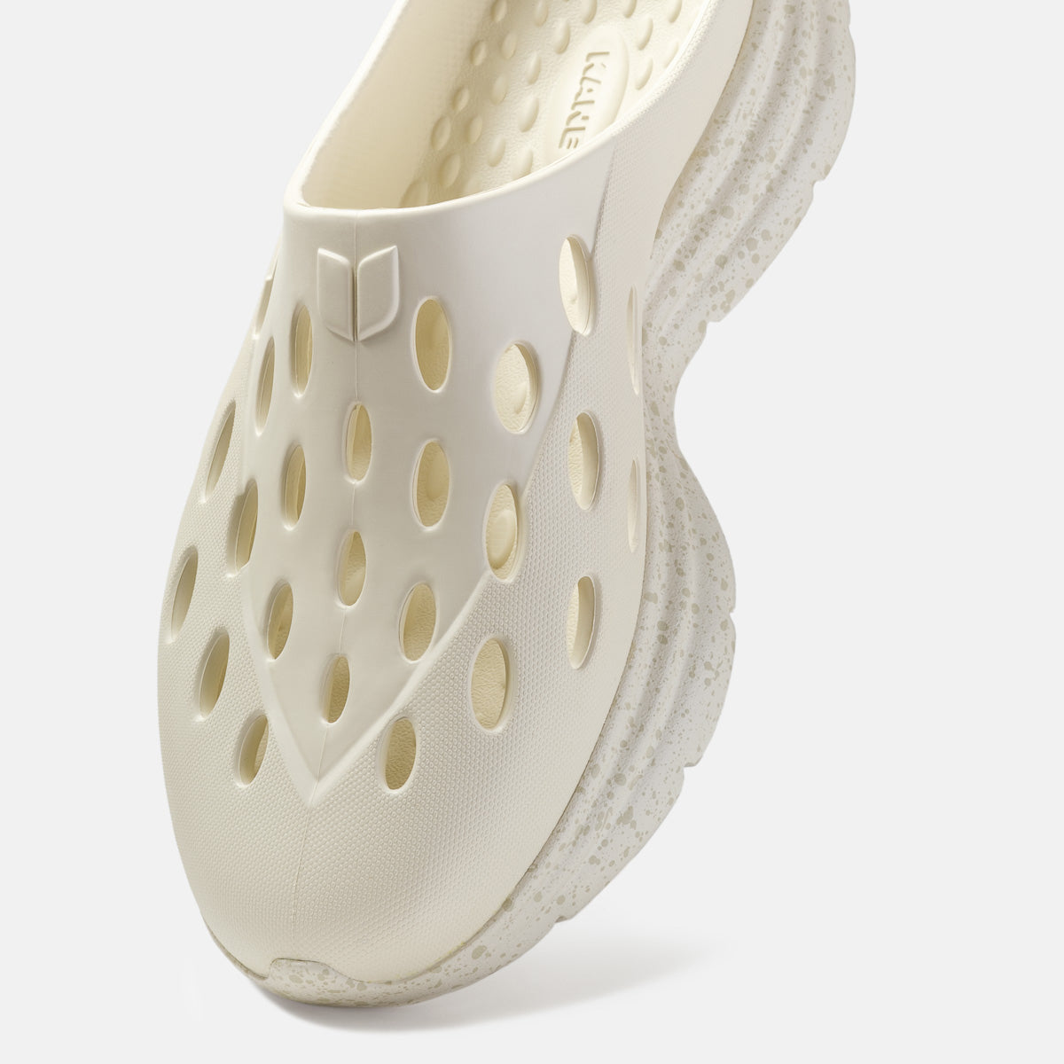 KANE Revive OB recovery shoe in bone color,  detail view