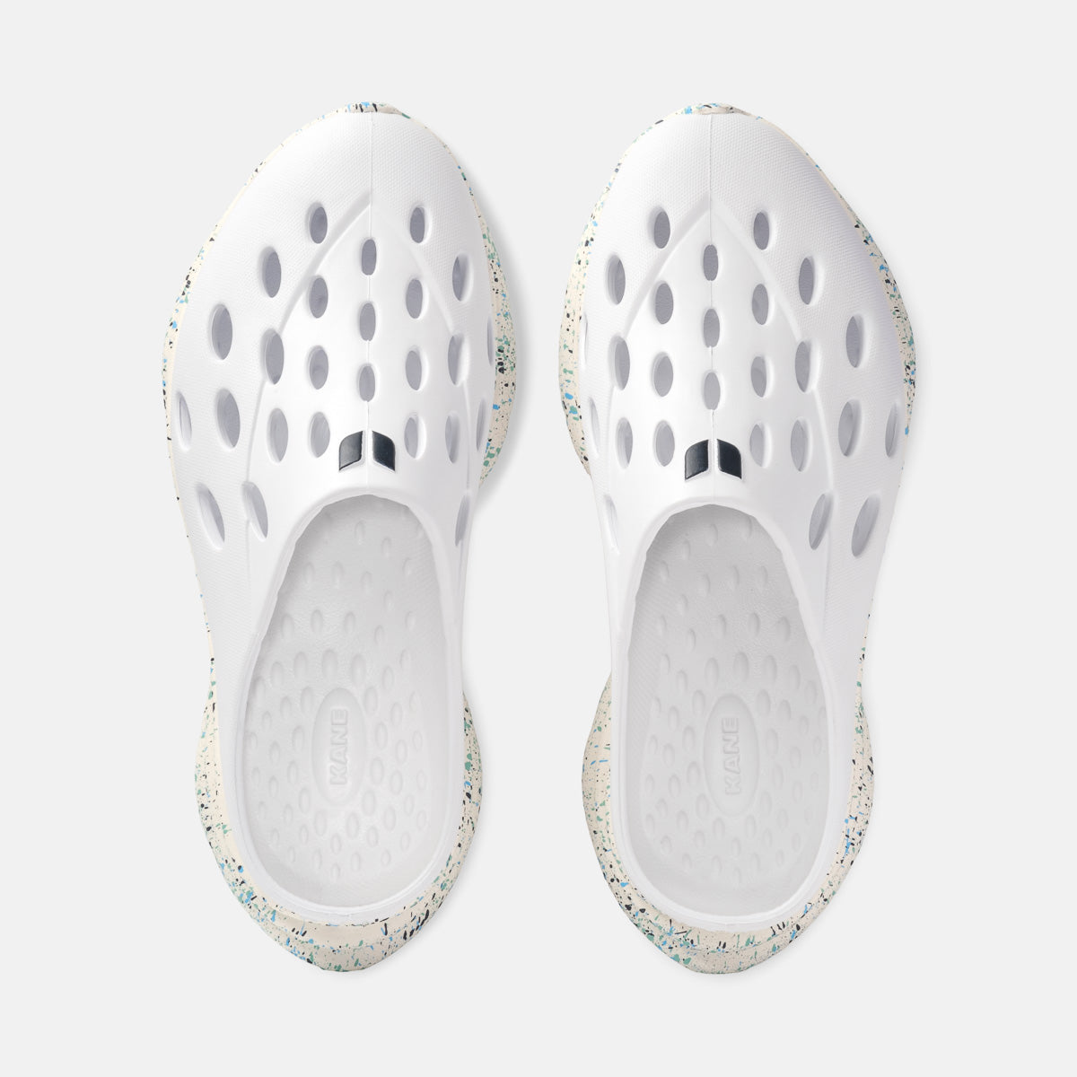 KANE Revive OB recovery shoe in white antique white speckle color, top view