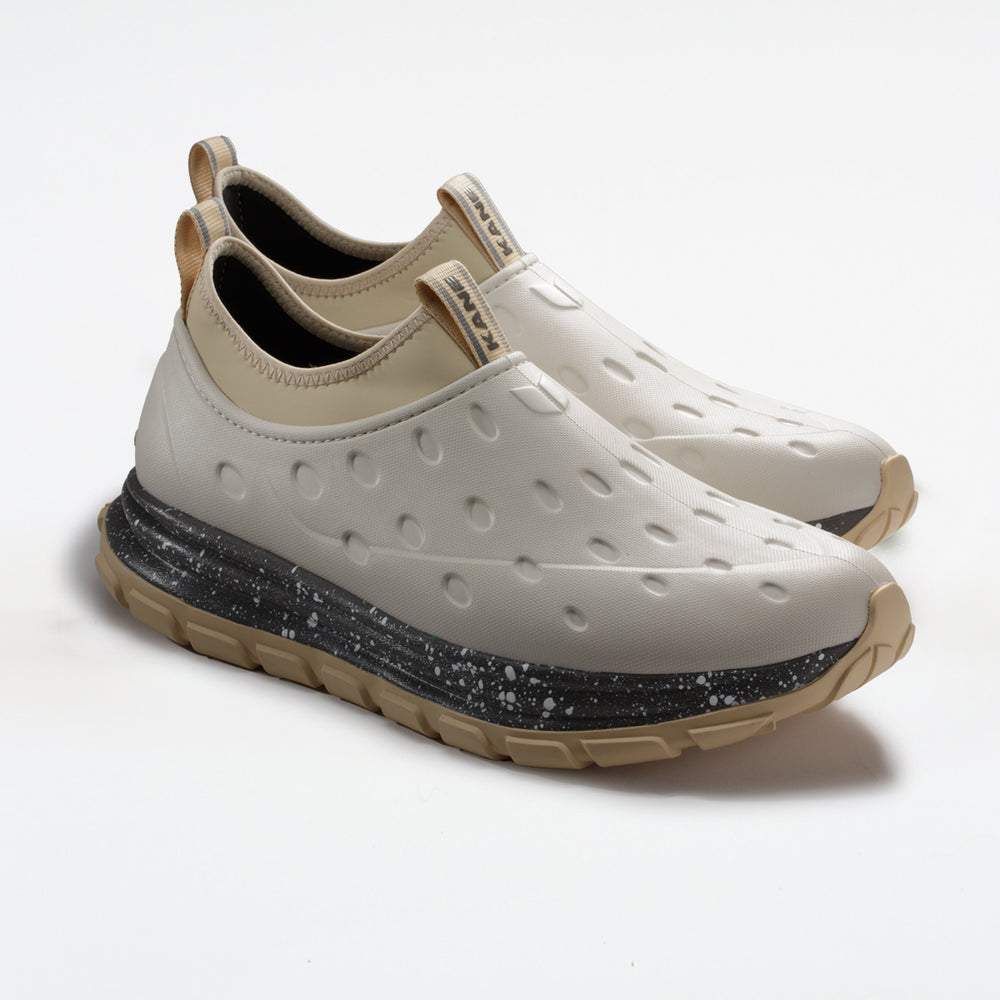Kane Crocs KANE Revive AC – Gravel – Active Recovery Shoe